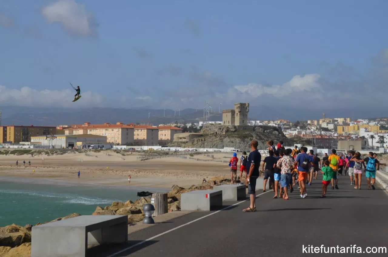 kitesurfing balneario tarifa